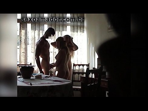 ❤️ 性朋友邀請一個巨人和他的三人行 肛色情 在 zh-tw.oldsex.ru