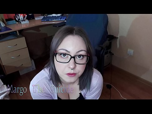 ❤️ 戴眼鏡的性感女孩在鏡頭前深吸假陽具 肛色情 在 zh-tw.oldsex.ru
