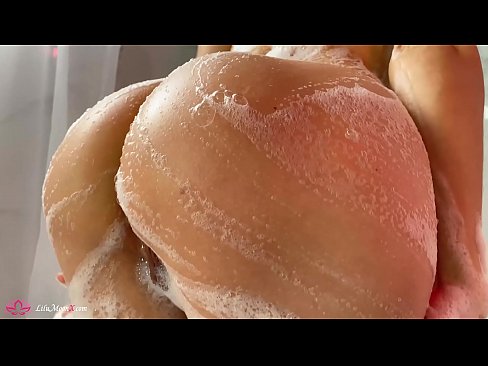 ❤️ 黑髮自慰貓與振動器到強烈的高潮在淋浴 肛色情 在 zh-tw.oldsex.ru
